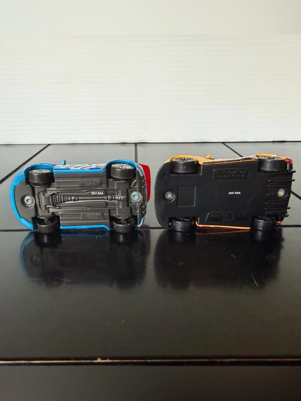 Disney Pixar Cars 2 Raoul CaRoule & Miguel Camino 1:55 diecast cars